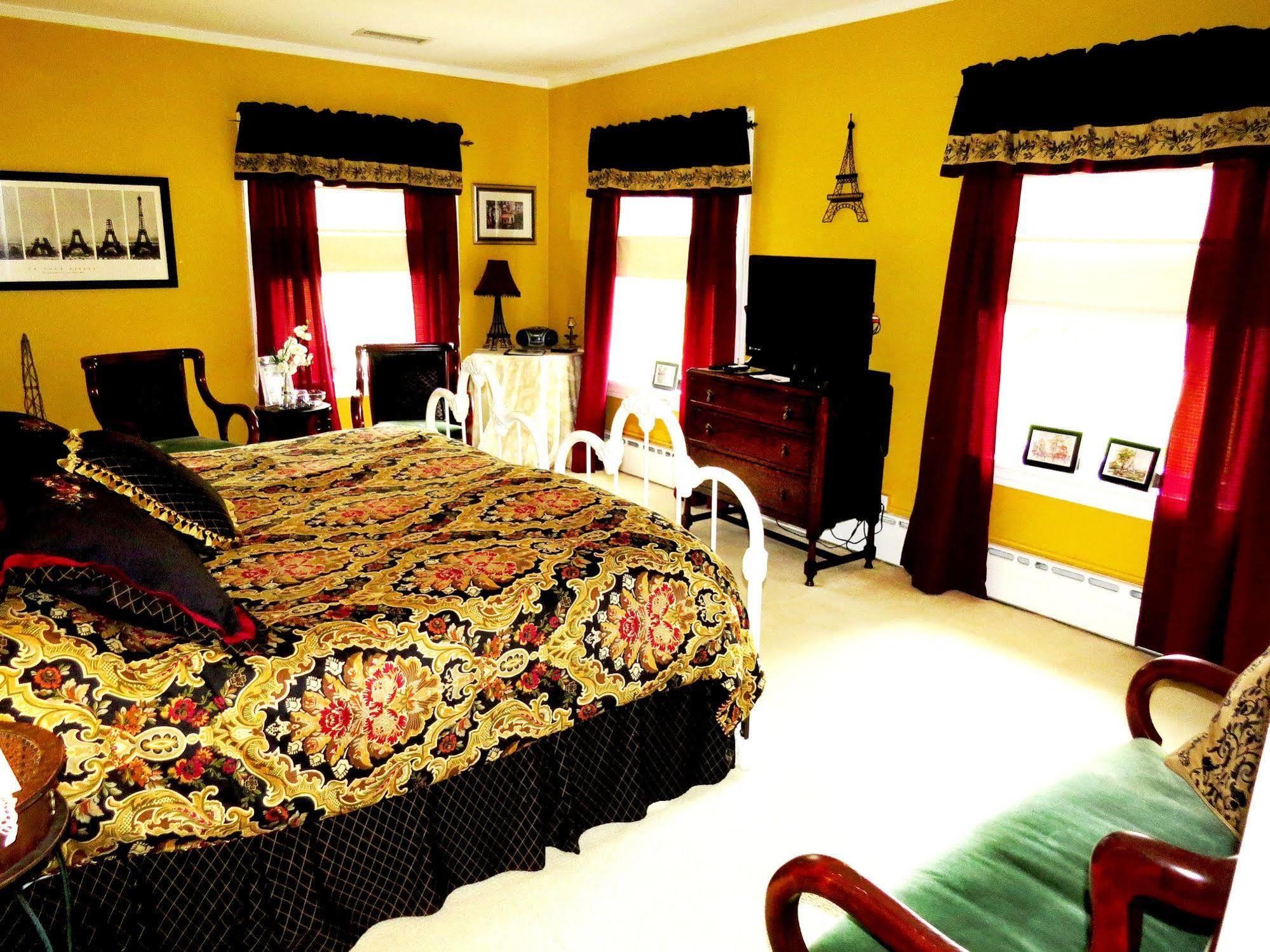 Inn On Crescent Lake Bed And Breakfast Excelsior Springs Eksteriør bilde