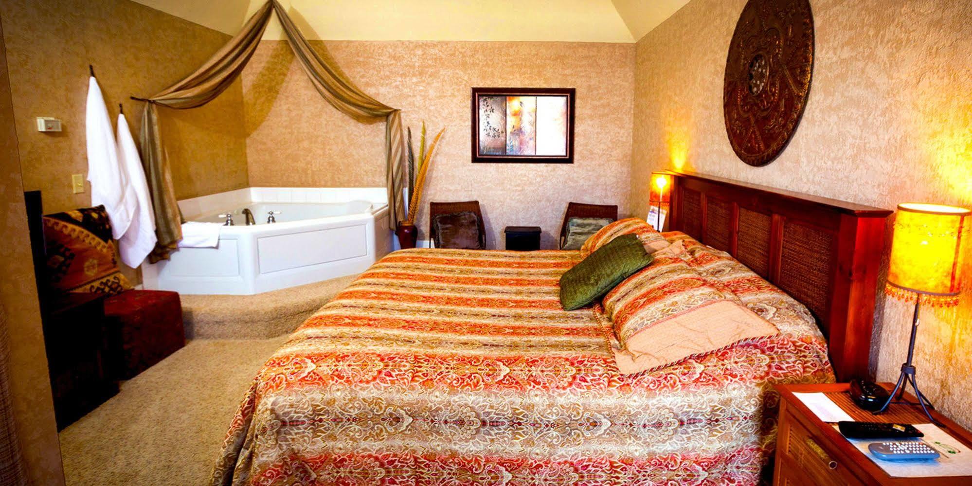 Inn On Crescent Lake Bed And Breakfast Excelsior Springs Eksteriør bilde